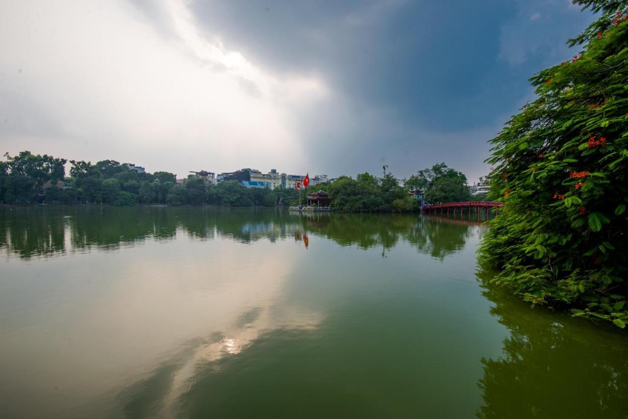 22Housing Hotel & Apartment 81 Linh Lang 하노이 외부 사진