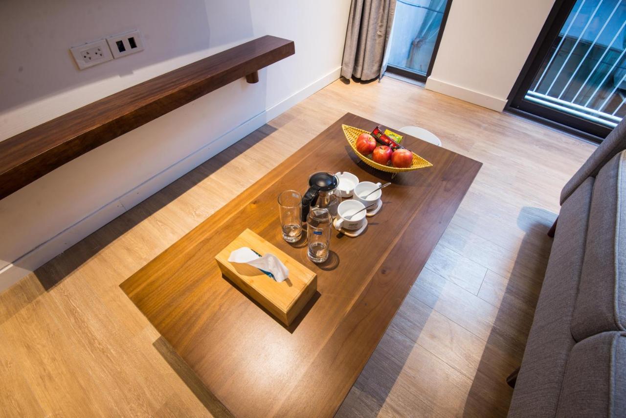 22Housing Hotel & Apartment 81 Linh Lang 하노이 외부 사진