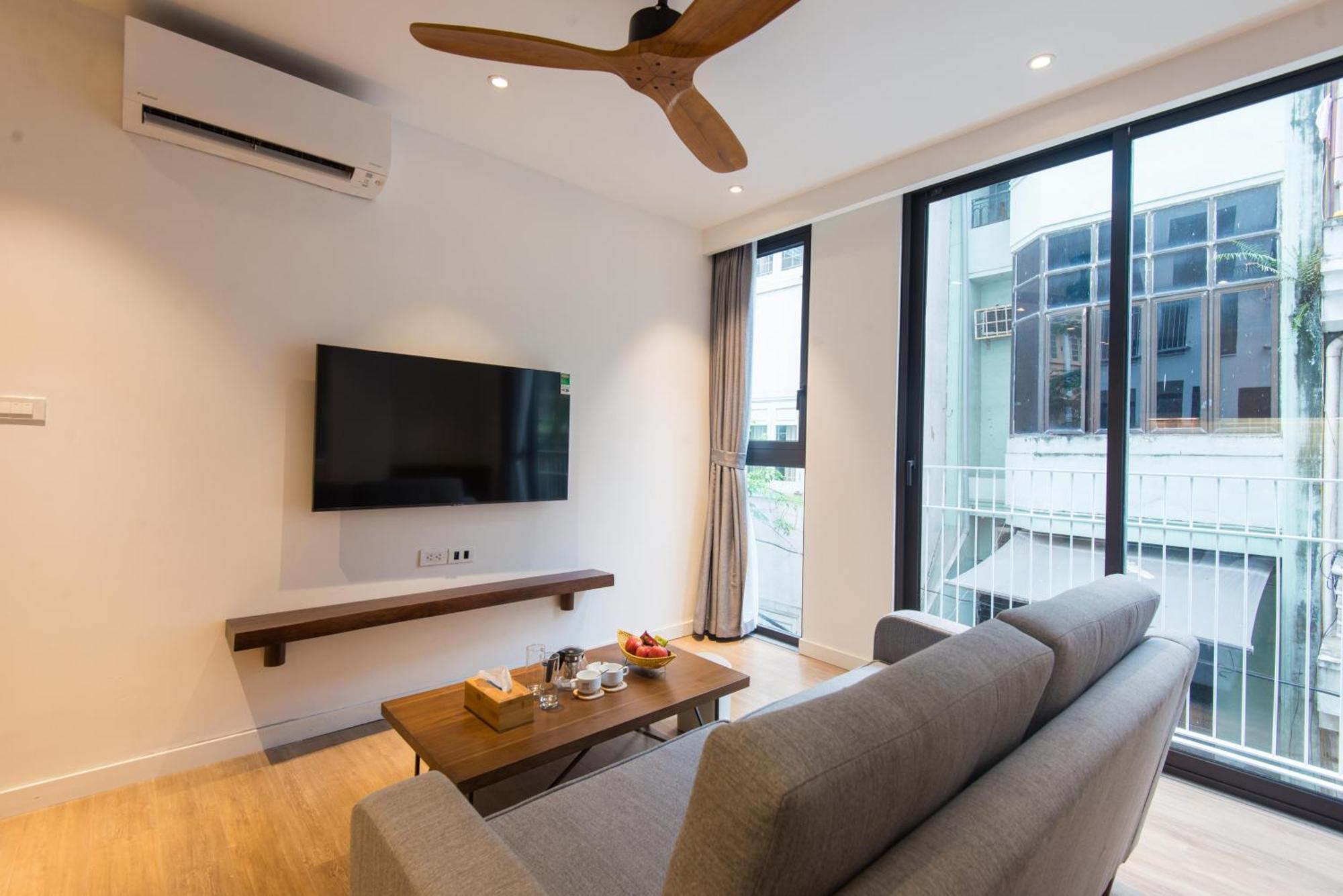 22Housing Hotel & Apartment 81 Linh Lang 하노이 외부 사진